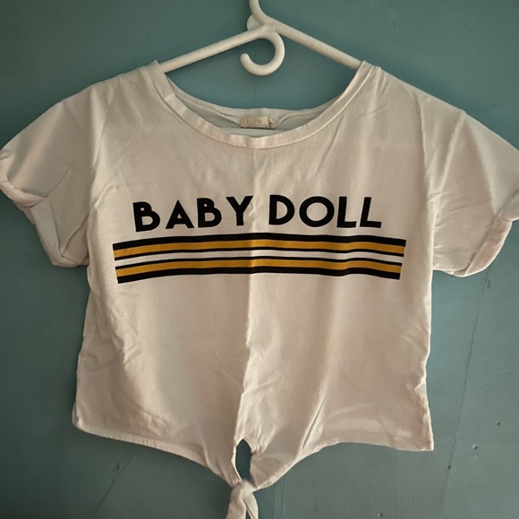 2 For 1. Tie front, summer tees. - Picture 4 of 5